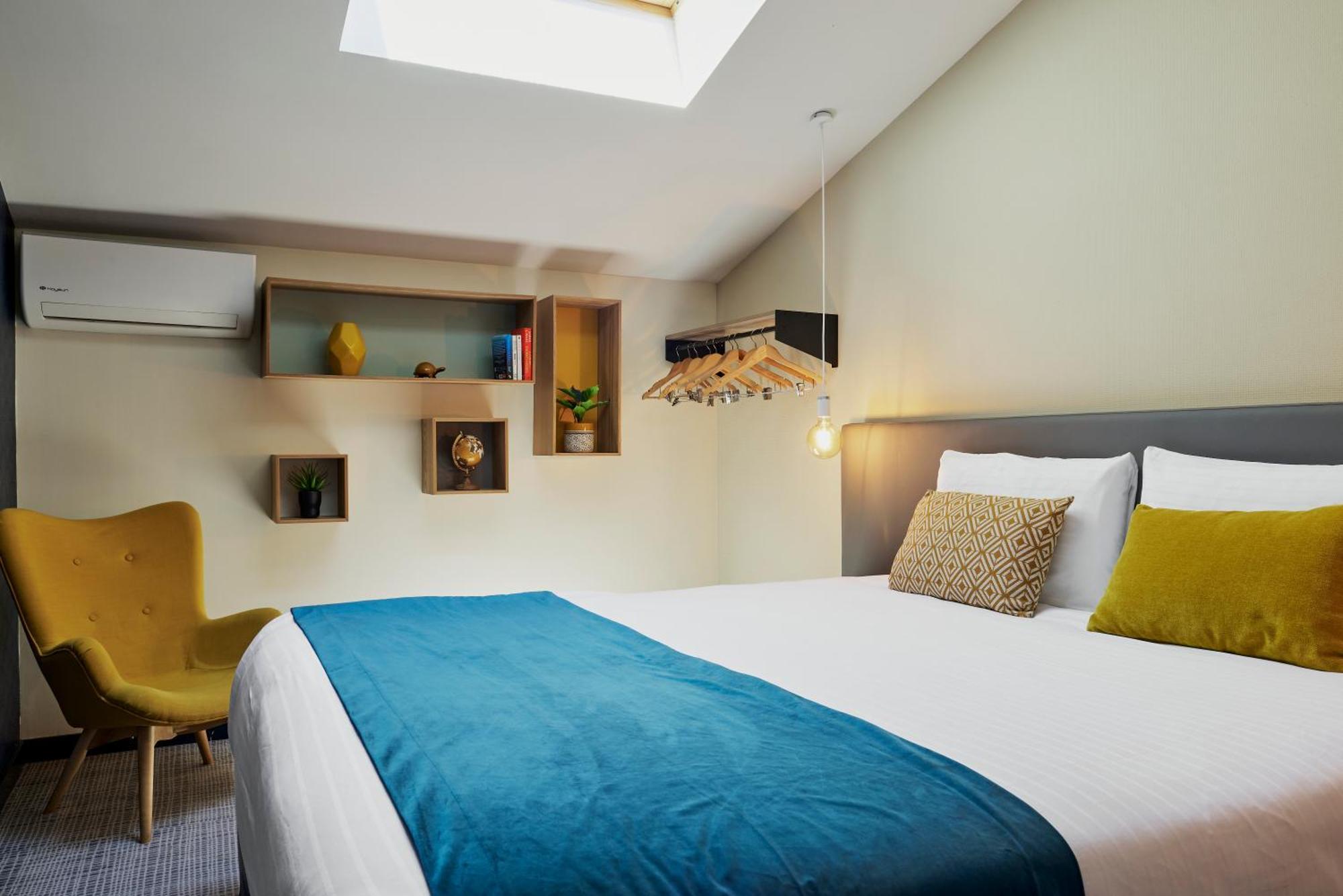 Duplex Quadruple Room
